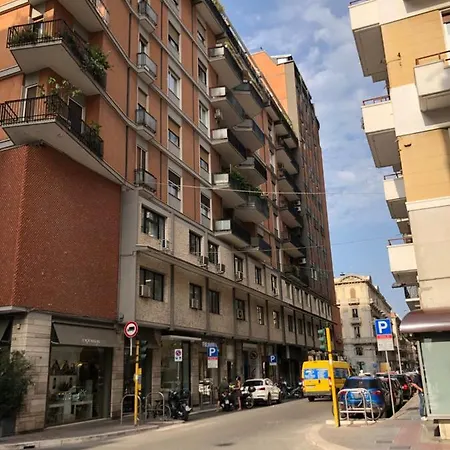 Dante 3 By Apulia Guest house 3*